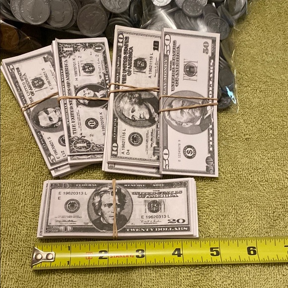 Play Money Set with Coins and Bills - Picture 3 of 10